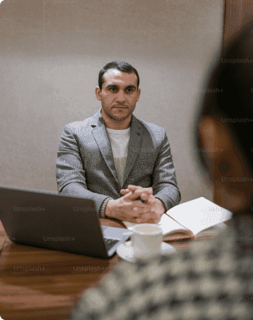 Imagen de una mujer trabajando